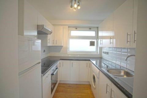 1 bedroom flat to rent, Goulden House, Battersea, London, SW11 3HH