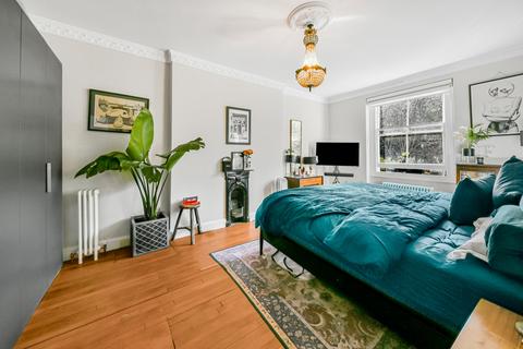 2 bedroom flat to rent, Belsize Park Gardens, Belsize Park, London