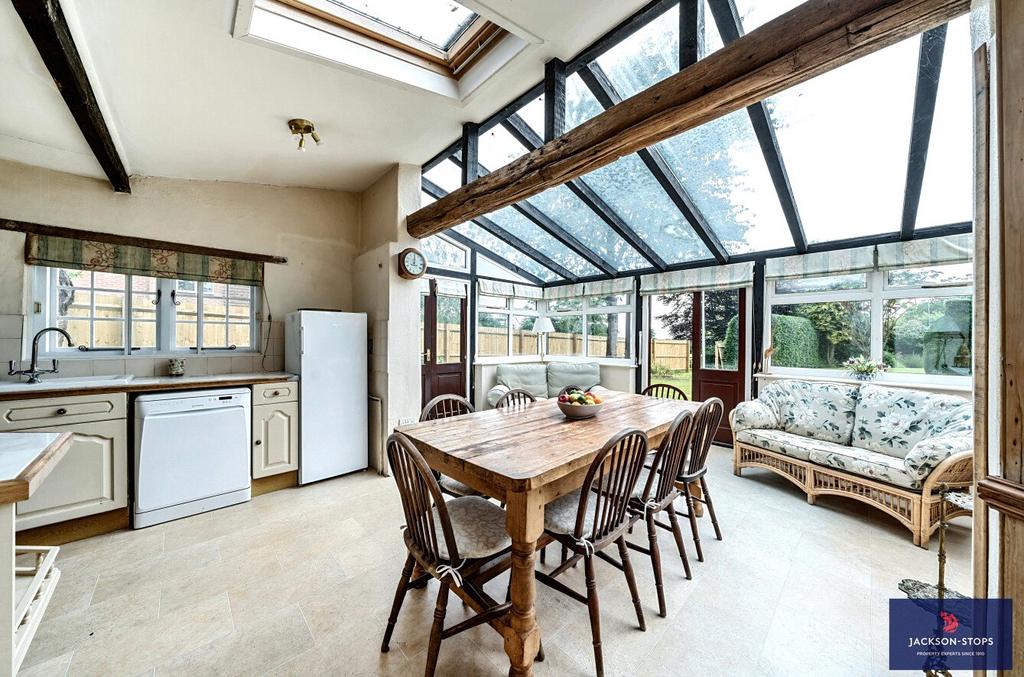Breakft/Conservatory
