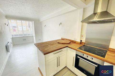 1 bedroom ground floor flat for sale, Cambridge Road, Dorchester DT1