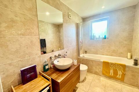 2 bedroom apartment for sale, Ayton Drive, Portland DT5