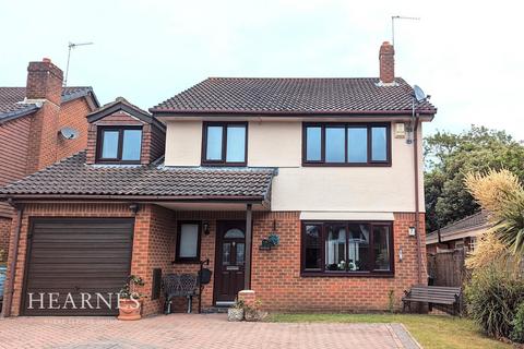 4 bedroom detached house for sale, Vine Farm Close, Talbot Village, Poole, BH12