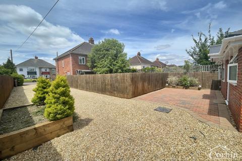 2 bedroom detached bungalow for sale, Castleton Avenue, Bournemouth, Dorset