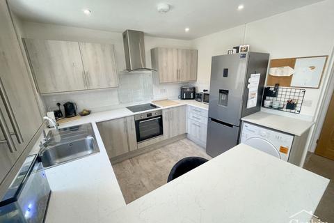 15a Castleton Avenue, Bournemouth, BH10 7HW