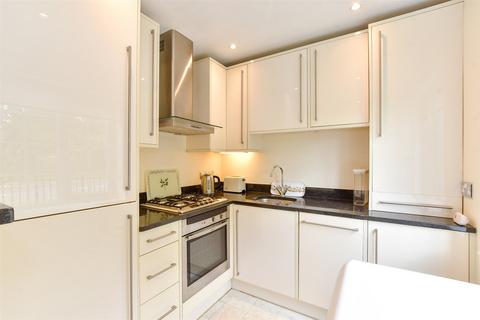 2 bedroom ground floor flat for sale, Brentwood Road, Ingrave, Brentwood, Essex