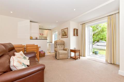 2 bedroom ground floor flat for sale, Brentwood Road, Ingrave, Brentwood, Essex