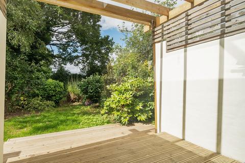 98 Radnor Avenue, Welling, DA16 2BY