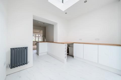 98 Radnor Avenue, Welling, DA16 2BY