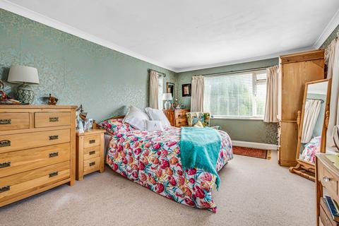 Waters End Broom Water West, Teddington, TW11 9QH