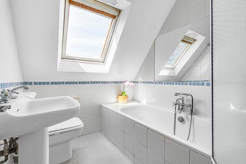 Waters End Broom Water West, Teddington, TW11 9QH