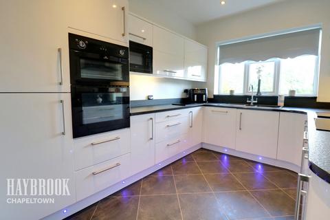 211 High Greave, Sheffield, S5 9GS