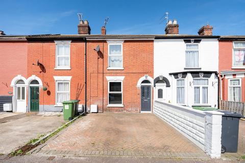 3 bedroom terraced house for sale, Churchill Road, Great Yarmouth