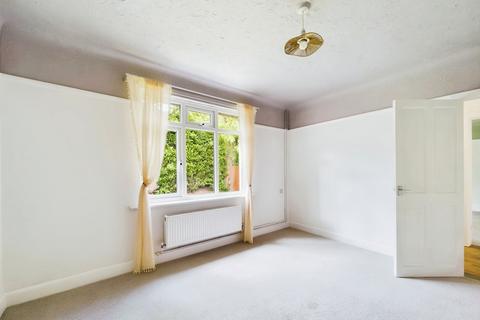The Laurels Brookside Drive, Sarisbury Green, Southampton, SO31 6ER
