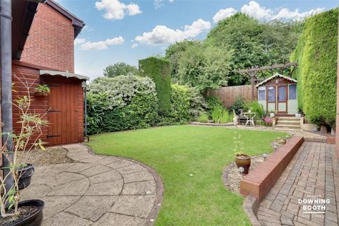 3 bedroom detached house for sale, Wordsworth Close, Rugeley WS15