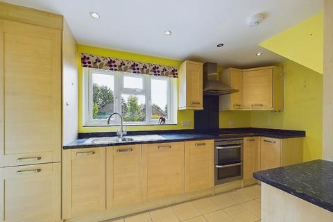 24 Petten Grove, Orpington, BR5 4PU