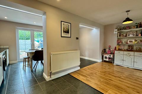 34 Elmdale, Ewyas Harold, Hereford, HR2 0HZ