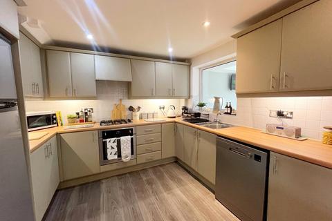 4 bedroom link detached house for sale, The Mere, Ashton-under-Lyne, Greater Manchester, OL6