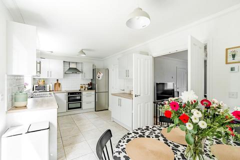 8 Canary Close, Hockering, Dereham, NR20 3FA