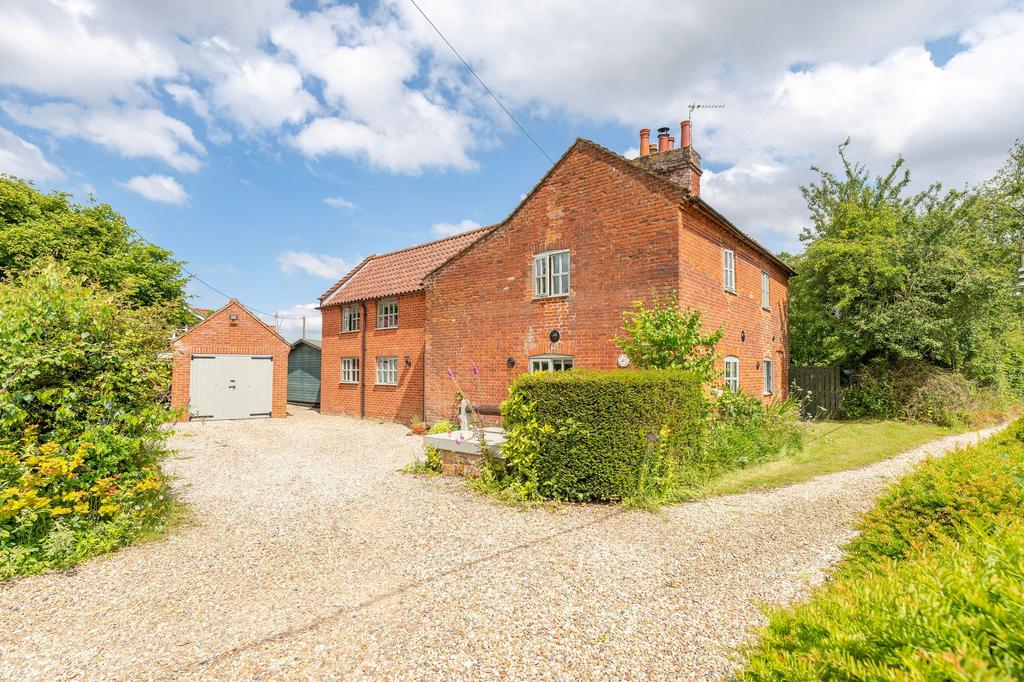 New Lane, Mattishall 5 bed detached house for sale £650,000