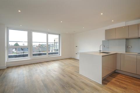 2 bedroom apartment to rent, Hartfield Road London SW19
