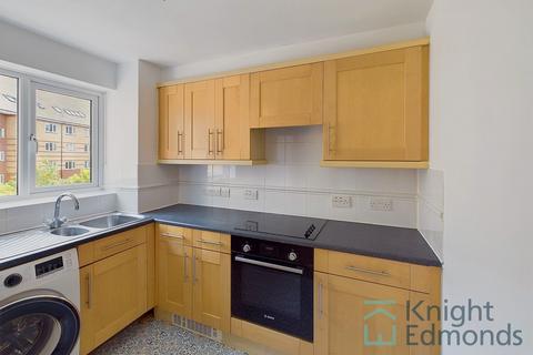 2 bedroom apartment for sale, St. Peters Street, Scotney Gardens, ME16