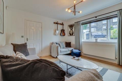 42 Bachelor Lane, Horsforth, Leeds, LS18 5NA