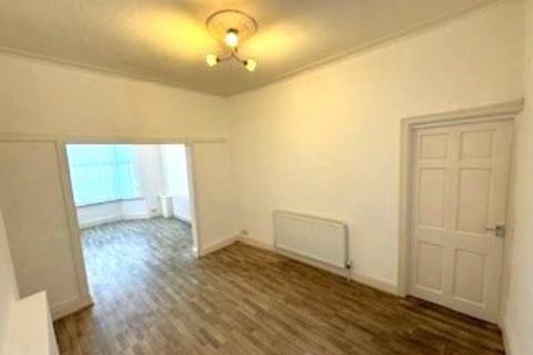 3 bedroom terraced house to rent, Hornsey Road, Liverpool, L4