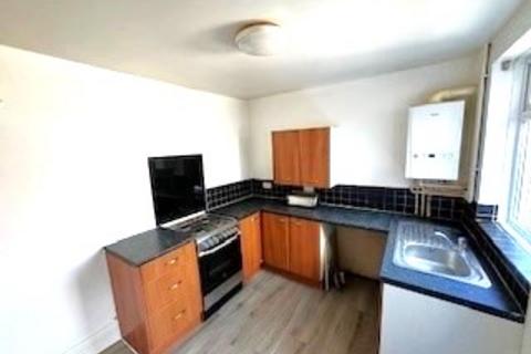 3 bedroom terraced house to rent, Hornsey Road, Liverpool, L4