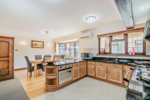 undefined, Nightingale Lane Maidenhead, Berkshire, SL6 7QL
