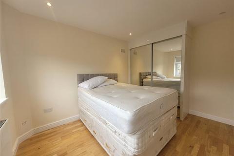 3 bedroom bungalow to rent, Ayebridges Avenue, Egham, Surrey, TW20