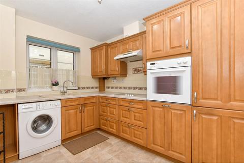 1 bedroom flat for sale, Pampisford Road, Purley, Surrey