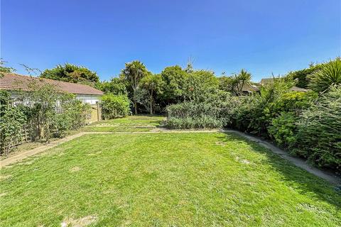 1 bedroom apartment to rent, Percy Road, Twickenham, TW2