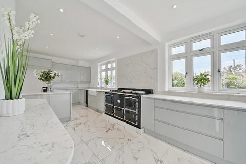 56 Lingfield Crescent, London, SE9 2RJ