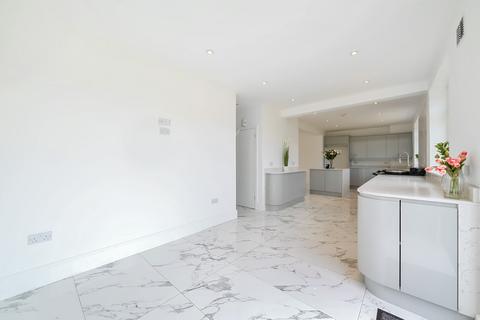 56 Lingfield Crescent, London, SE9 2RJ
