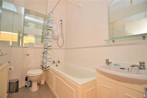 1 bedroom apartment for sale, Queens Road, Twickenham, TW1