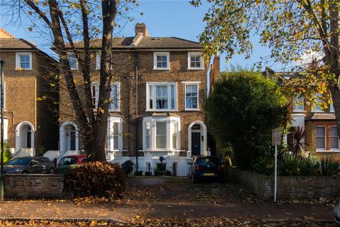 34b Queens Road, Twickenham, TW1 4EX