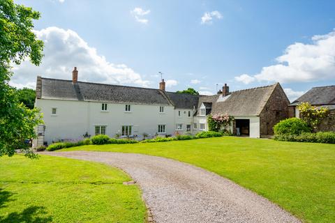 6 bedroom detached house for sale, Keynsham Lane, Woolaston, Lydney, Gloucestershire, GL15