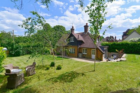 3 bedroom cottage for sale, Dorking RH5