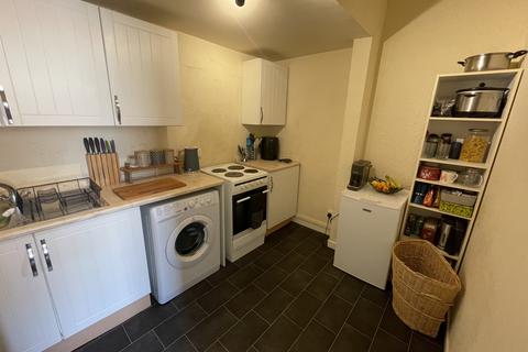 1 bedroom flat for sale, Flat 2/2, 198 Newlands Road, Glasgow