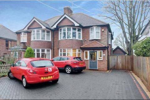 3 bedroom semi-detached house to rent, Banbury,  Oxfordshire,  OX16