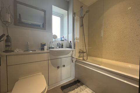 53 Beluga Close, Peterborough, PE2 8NR
