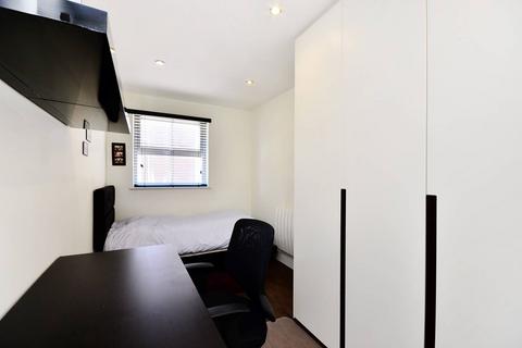 2 bedroom flat to rent, Newton Street, Covent Garden, London, WC2B