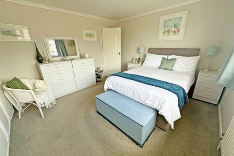 16 Douglas Road, Hollywood, Birmingham, B47 5JZ
