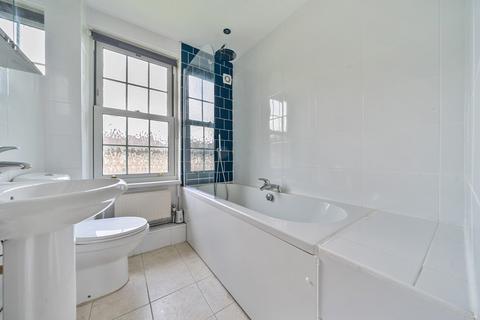 2 bedroom maisonette for sale, Pond Close, Blackheath, London