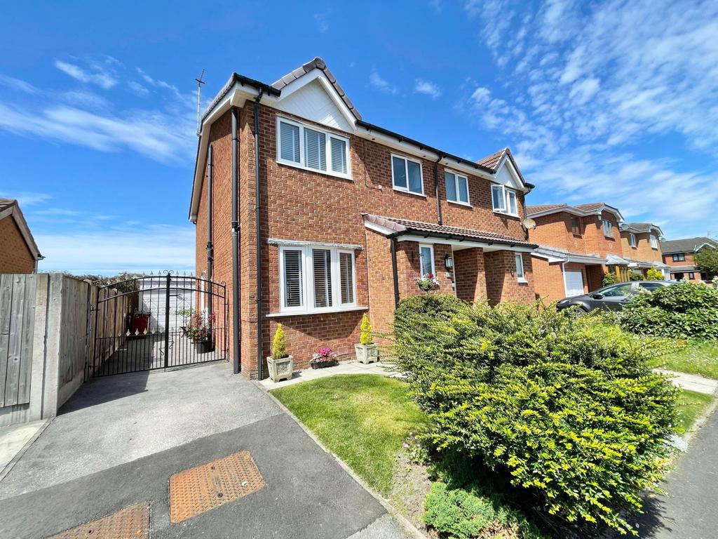 Roxburgh Road, South Shore FY4 3 bed semidetached house for sale £