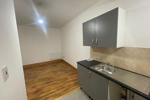 Studio to rent, Birmingham B24