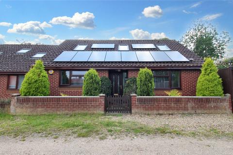 3 bedroom semi-detached house for sale, Oval Road, Costessey, Norwich, Norfolk, NR5