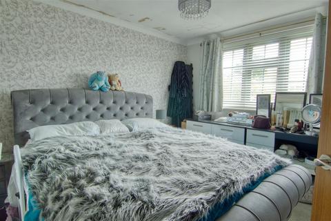 3 bedroom bungalow for sale, Brightlingsea CO7