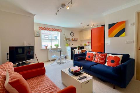 2 bedroom flat for sale, Glen Road, Wadebridge, PL27