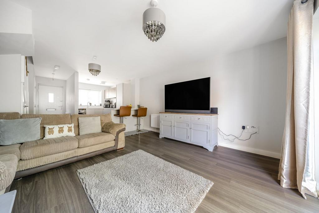 Kitchen/Living Room/Dining Room (2)